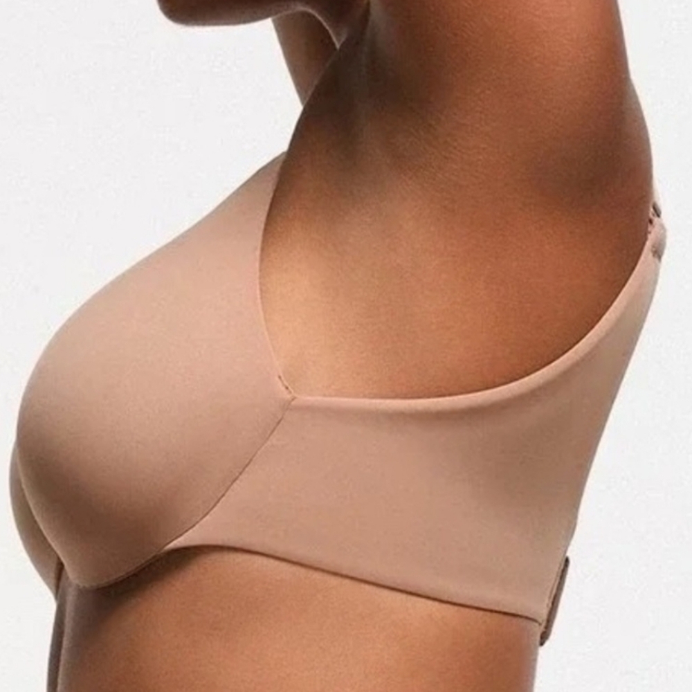 SKIMS Smoothing Intimates Full Coverage Lightly Lined Bra - Picture 3 of 15